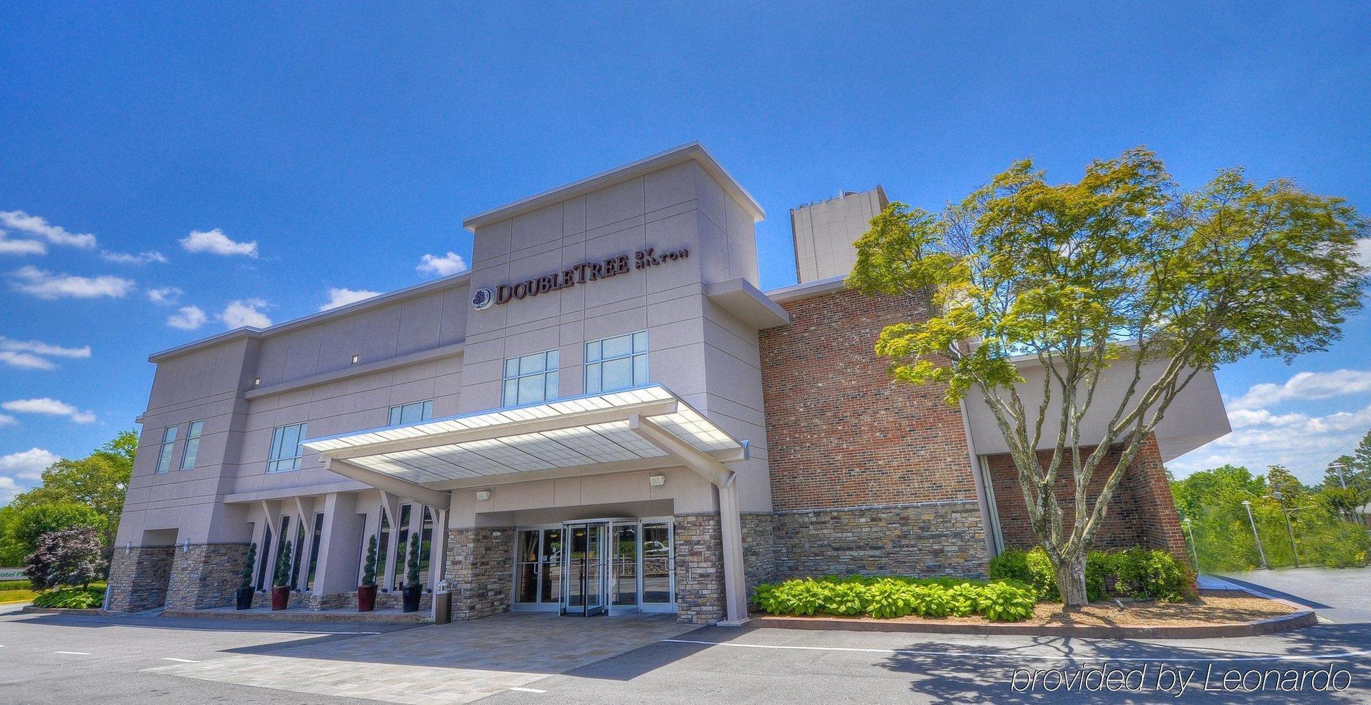 Doubletree By Hilton Hotel Raleigh - Brownstone - University المظهر الخارجي الصورة