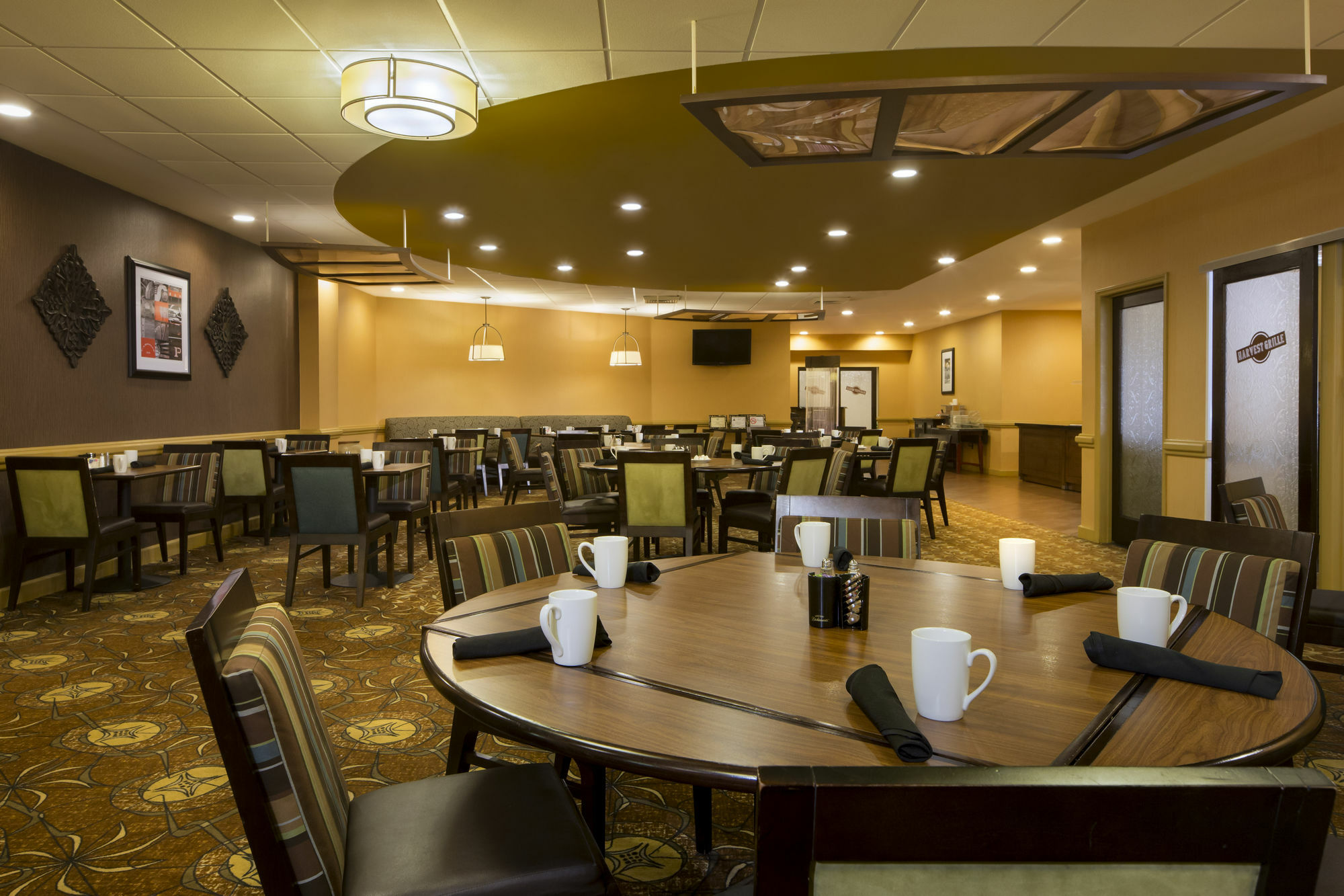 Doubletree By Hilton Hotel Raleigh - Brownstone - University المظهر الخارجي الصورة